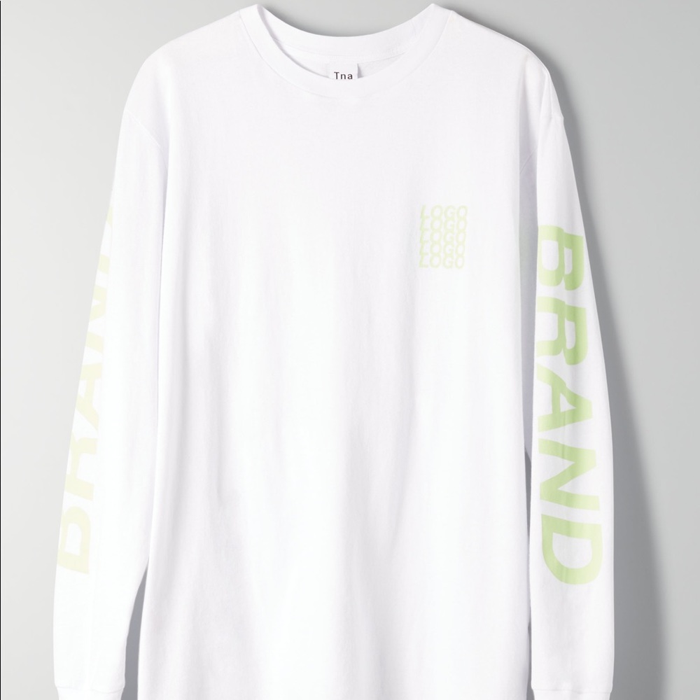 Aritzia TNA tour long sleeve shirt